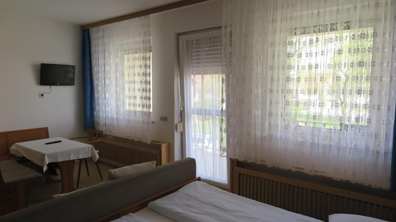 Gaestehaus Andreas Kroiss Ілльміц Номер фото